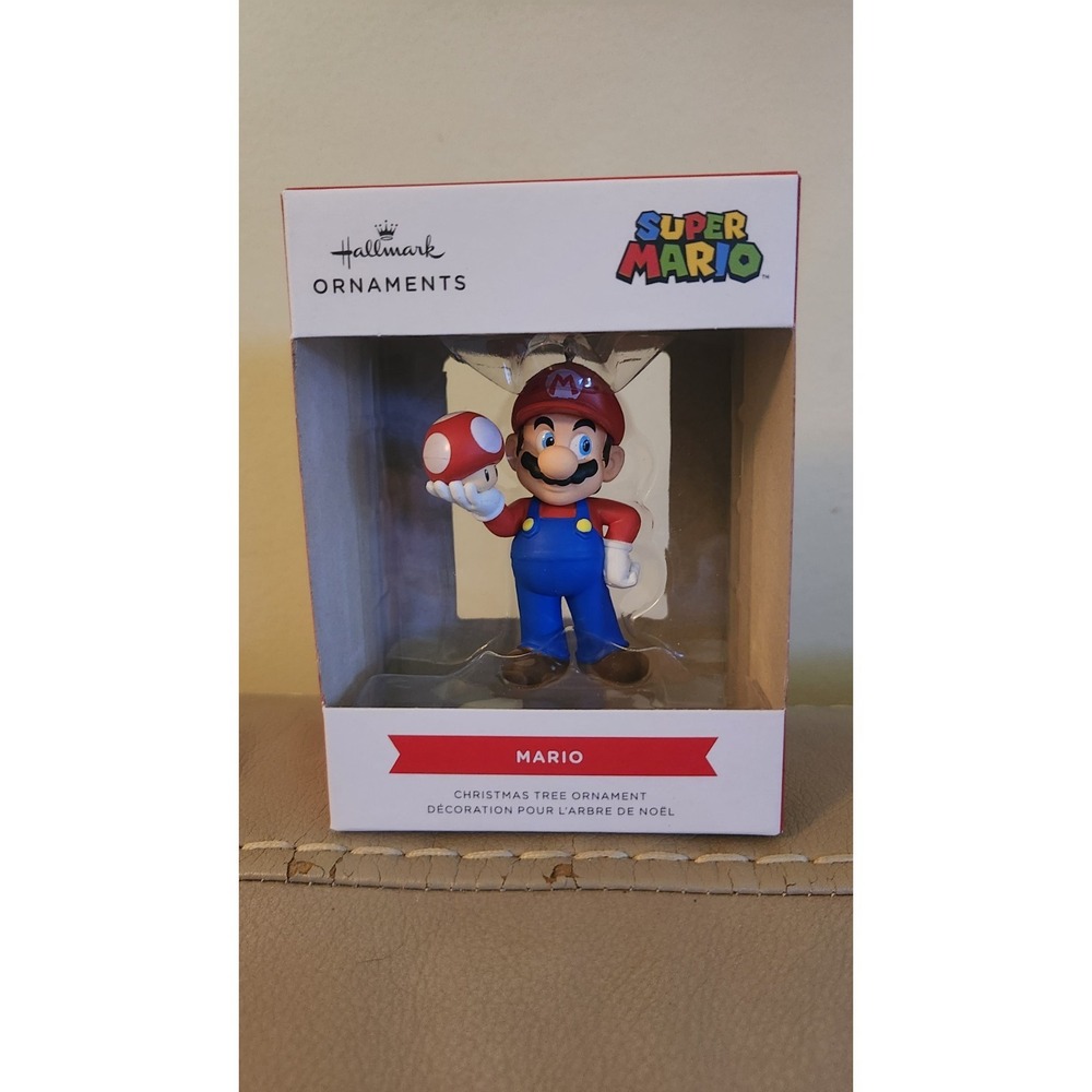 HALLMARK SUPER MARIO CHRISTMAS TREE ORNAMENT